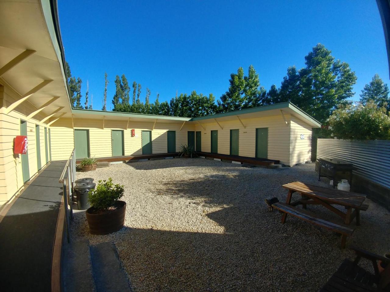 Waiau Motor Camp & Cabins Buitenkant foto