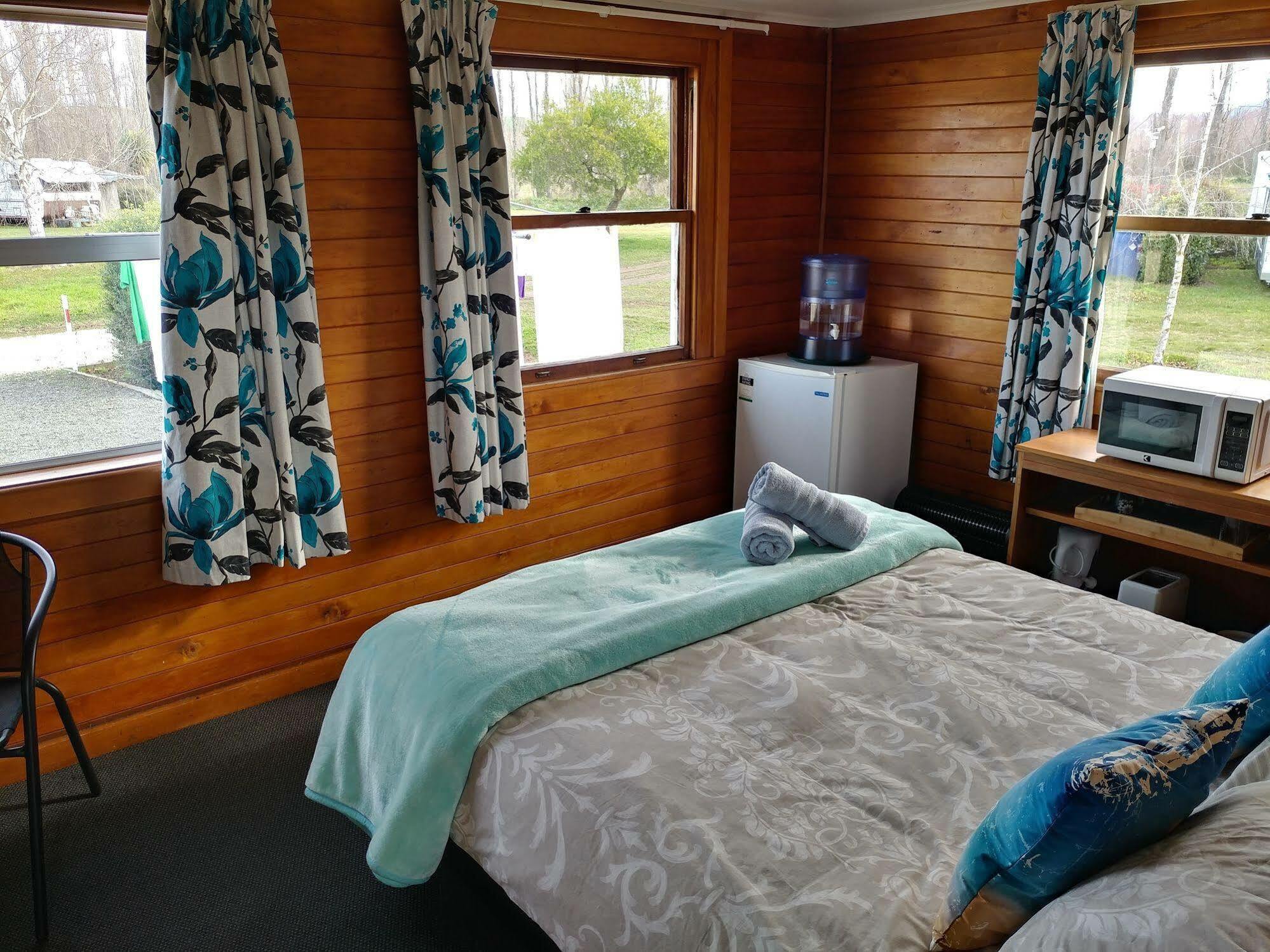 Waiau Motor Camp & Cabins Buitenkant foto