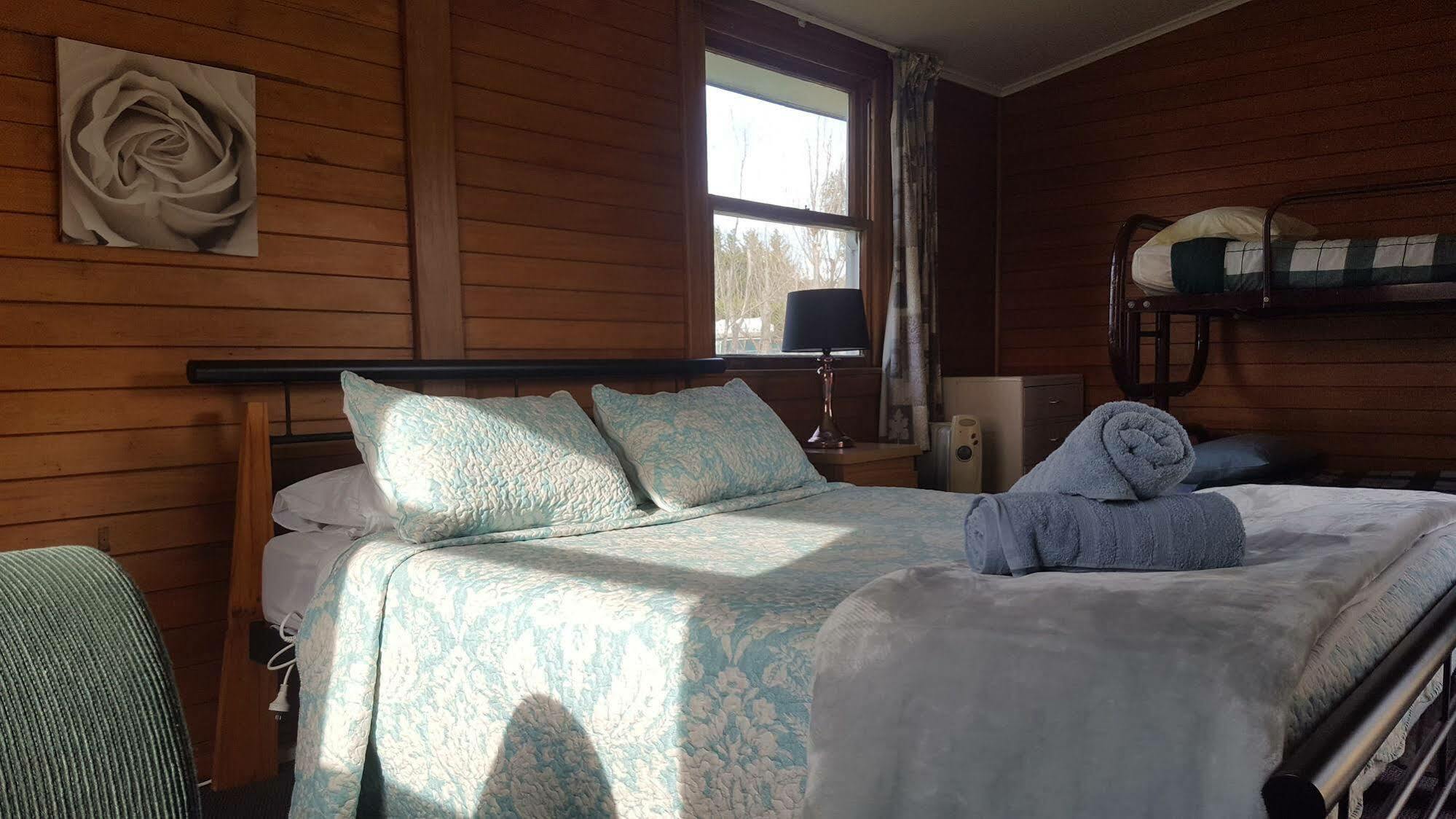 Waiau Motor Camp & Cabins Buitenkant foto