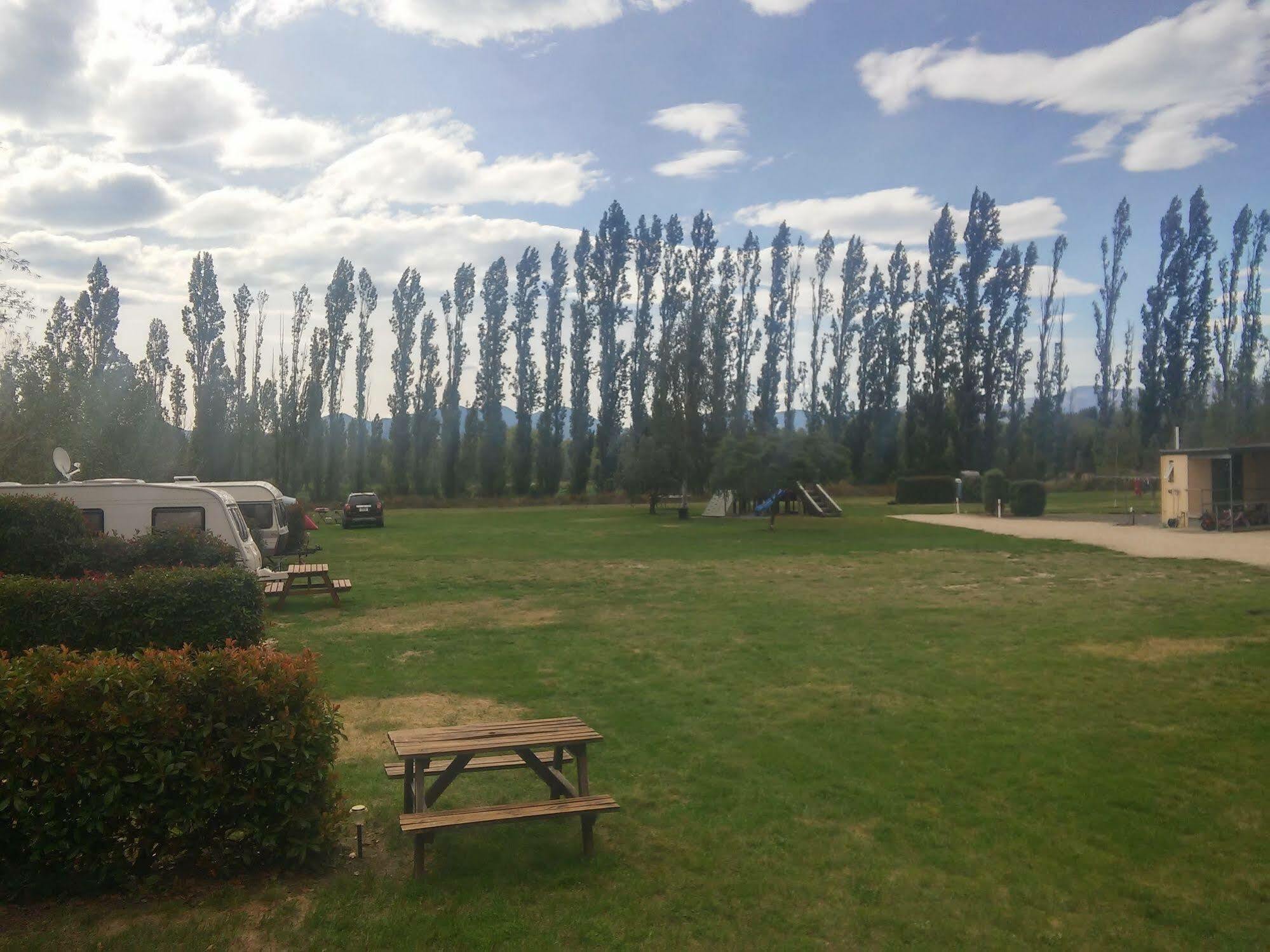 Waiau Motor Camp & Cabins Buitenkant foto