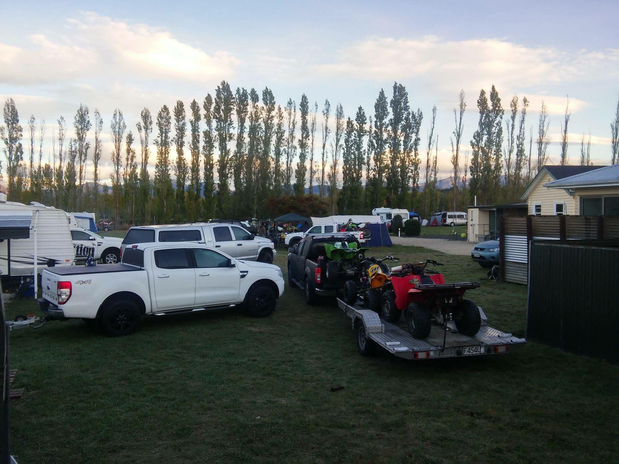 Waiau Motor Camp & Cabins Buitenkant foto